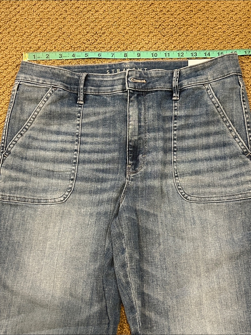 WHBM The Everyday Soft High Rise Straight Crop Jean size 12 Patch Pockets FLAW - Picture 12 of 16